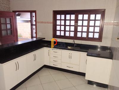 Casa Usada para Venda, em Pindamonhangaba, bairro Boa Vista / Beira Rio, 2 dormitórios, 1 banheiro, 4 vagas